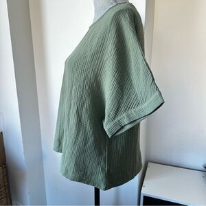 Ecru Textured Gauze Cotton Top – Size M – Sage Green